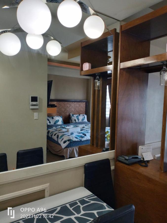 Pasay Condotel Near Resorts World & Airport Exterior photo
